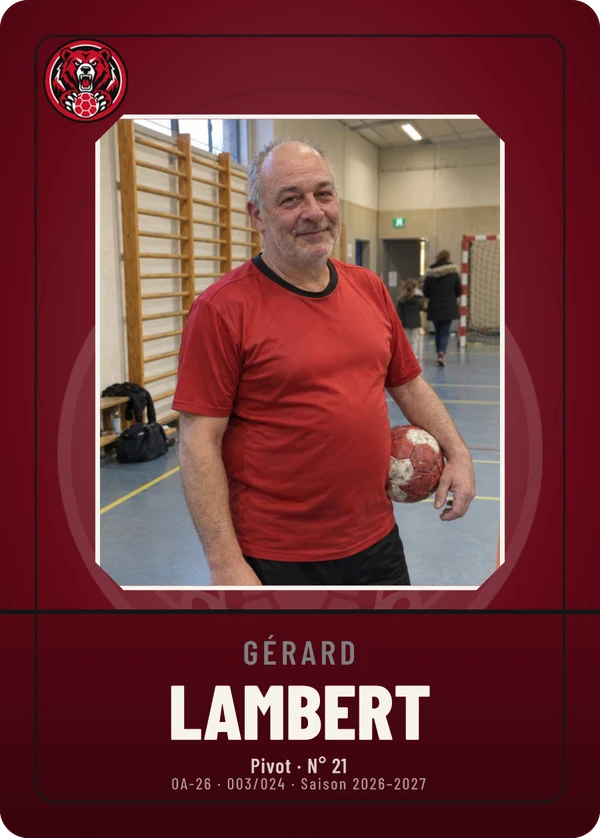 Carte Écusson de Gérard Lambert, photo de téléphone, non détourée, Les Ours d'Arvennes (exemple fictif)